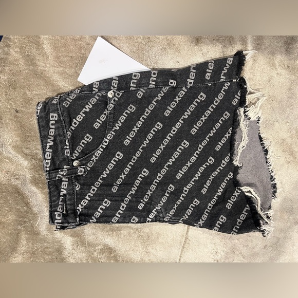 Alexander Wang shorts! - Picture 4 of 4